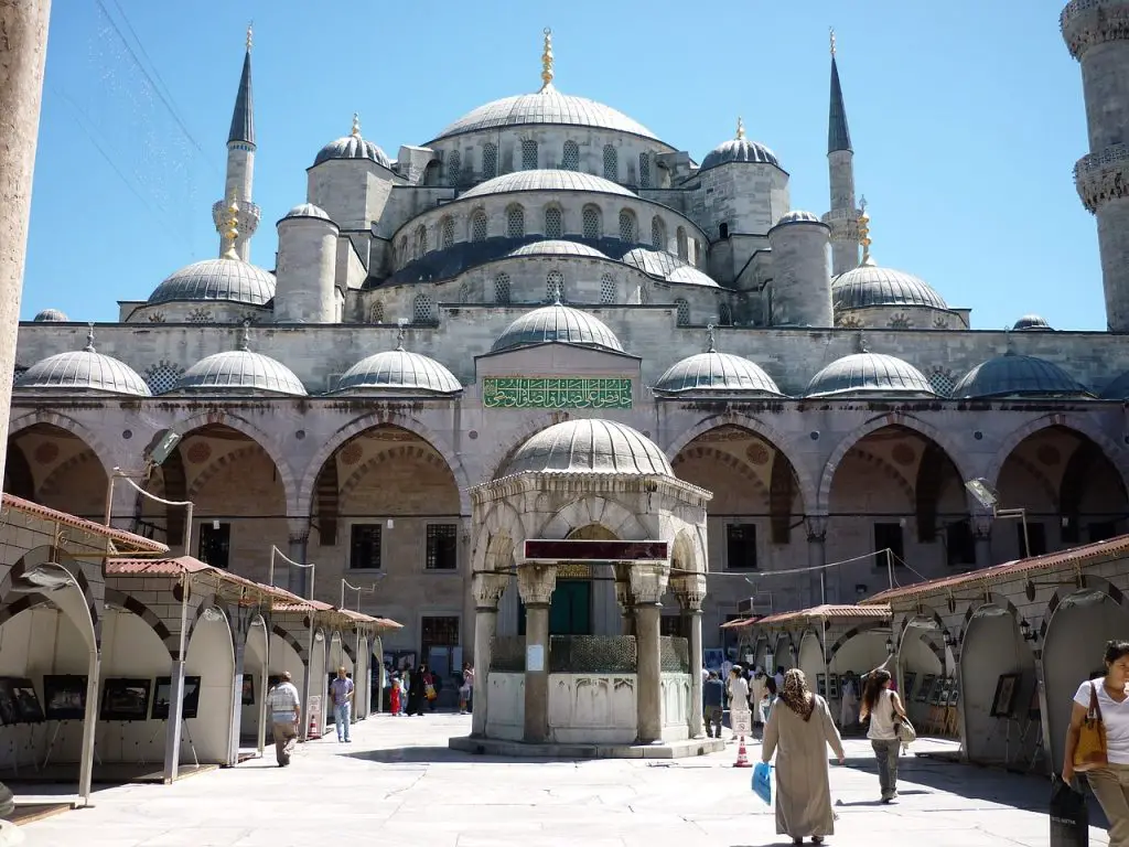 Blue Mosque (Sultan Ahmed Mosque) in Istanbul, T