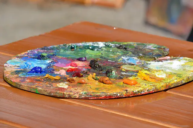 picture of an art- palette showing how painting helps in healing depression