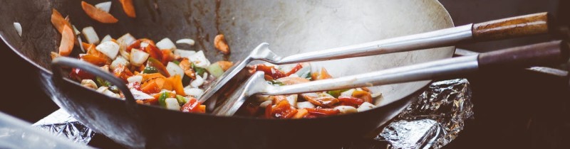 stir frying vegetables for healthy eating